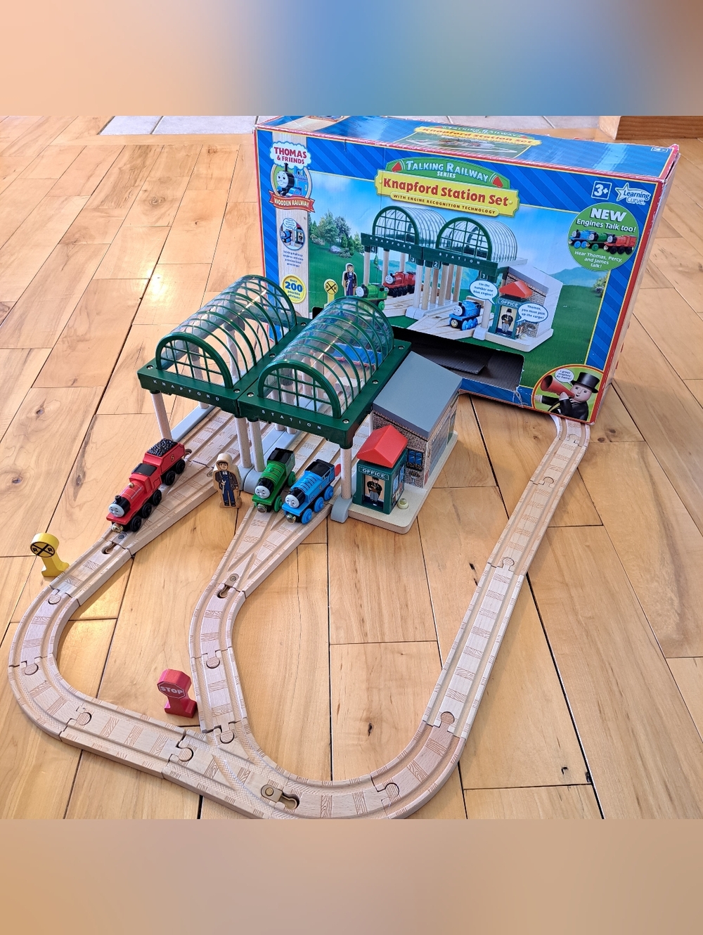 Complete TALKING RAILWAY SERIES KNAPFORD STATION SET Thomas Train Wooden Railway